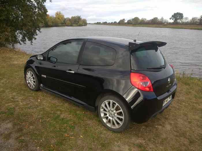 Renault Clio 3 RS 1