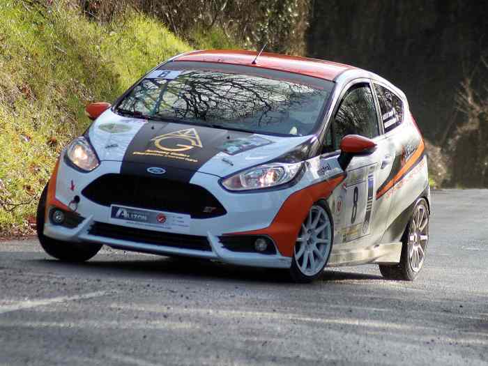 Ford fiesta st A8 0