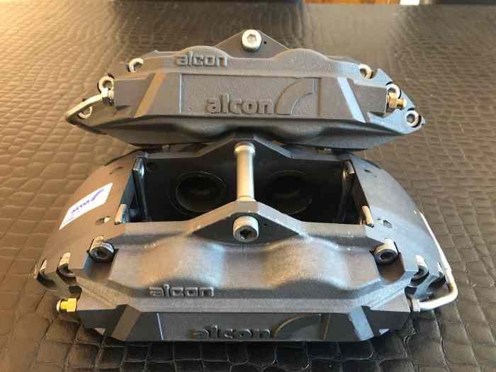 2 ETRIERS  ALCON 4 GROS PISTONS NEUFS ENTRAXE 130MM 0