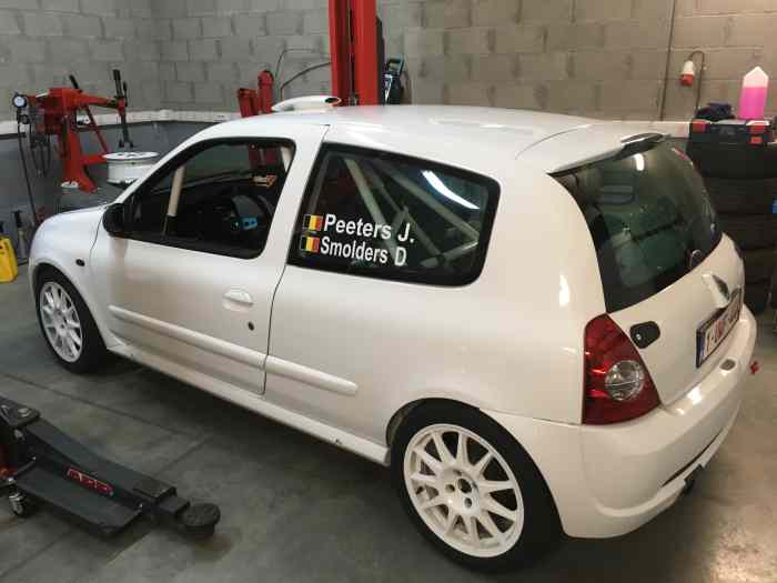 renault clio rs gr A  (voiture belge) 4