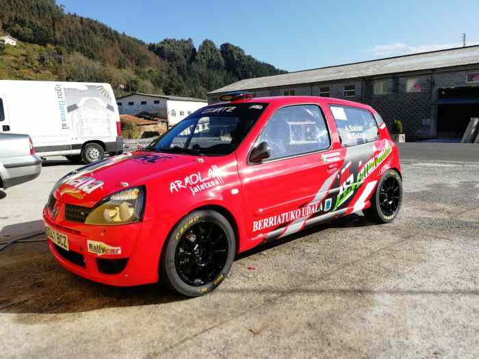 Clio sport f2000 2