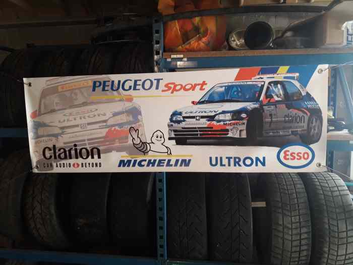 Bâche déco garage / Renault Sport / Subaru / 306 Maxi Loeb etc 1