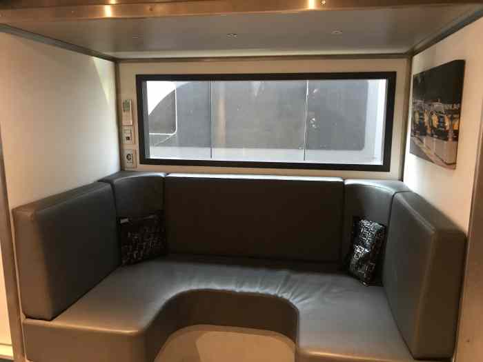 Camion de course à vendre avec auvent 2