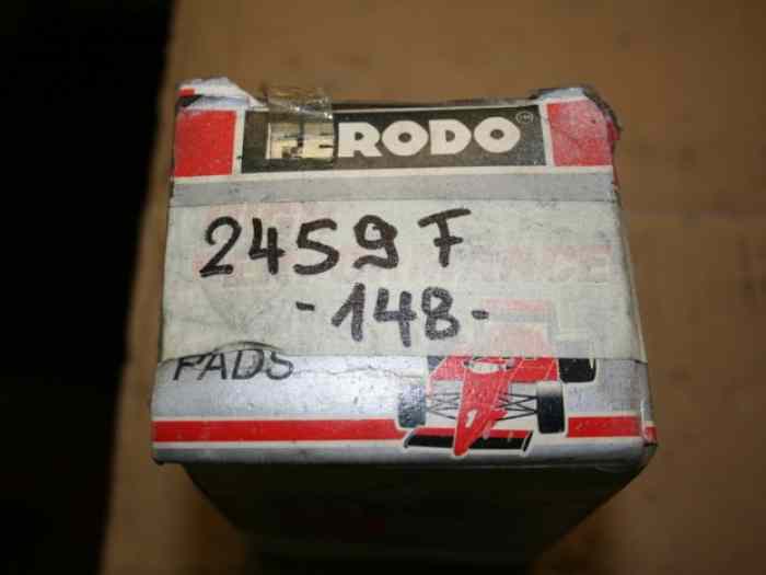 PLAQUETTES FERODO ET PAGID COURSE 4