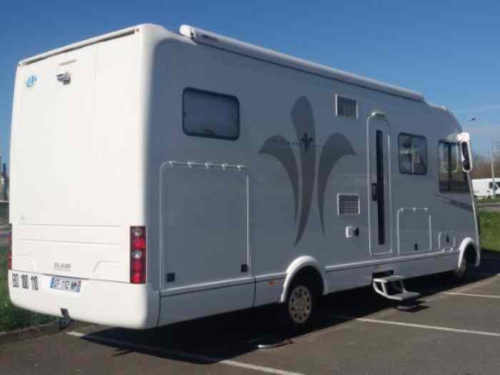 camping car Niesmann Flair poids lourd, Grande soute, attelage 0