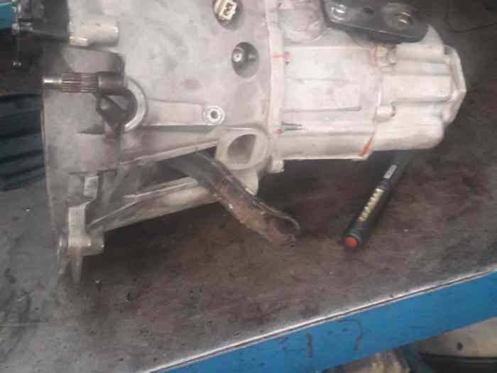 vendo caja B3 Sj-3p 6v crabots