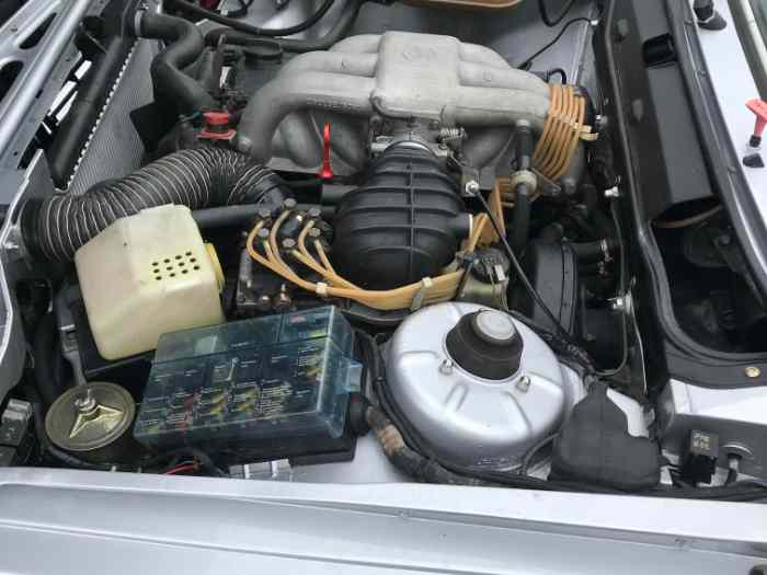 BMW 323 I de 1980 5