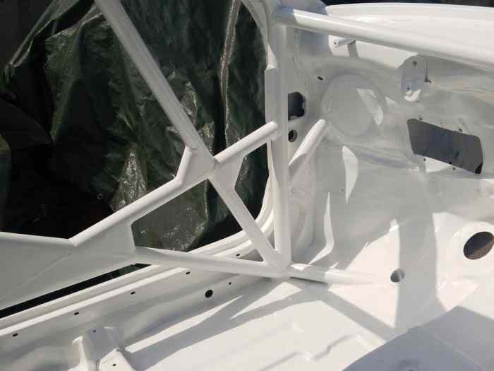 Peugeot 206 FIA roll bar shell - NEW BUILD - FOR SALE 4