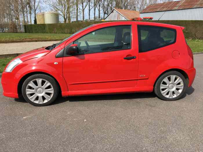 CITROEN C2 VTS 1,6L 16s Rouge Aden 3