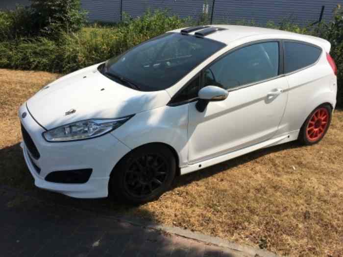 Ford fiesta R2T