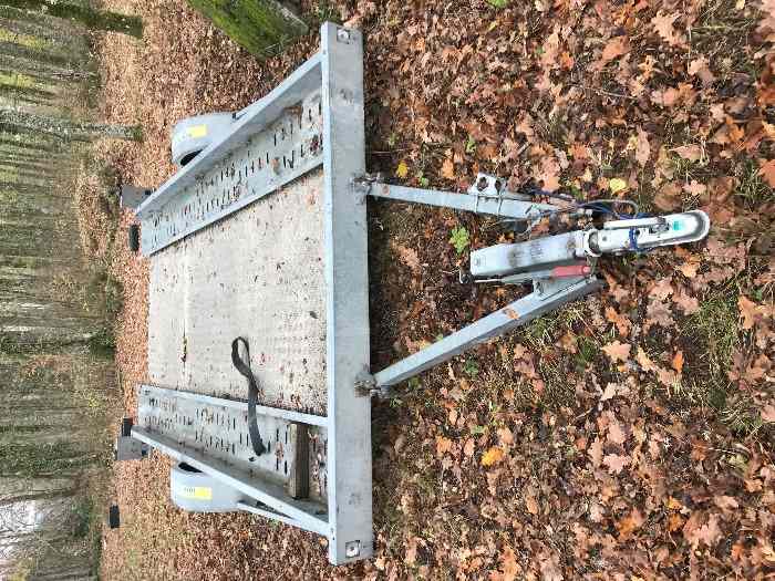 remorque satellite 1500 kg 1