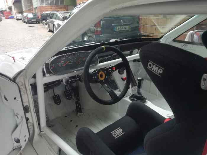 PORSCHE 944-951 TOTALMENT NEUF O KM. 2