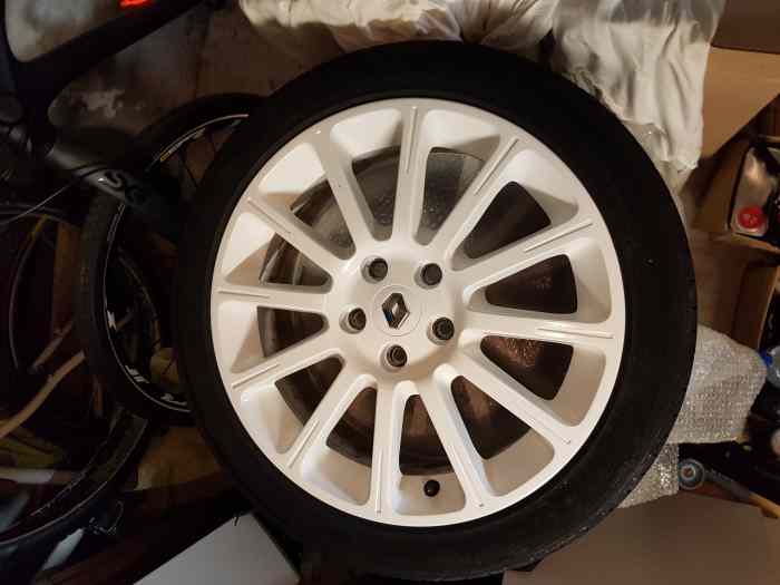 Jantes clio 3RS 17 pouces + pneus