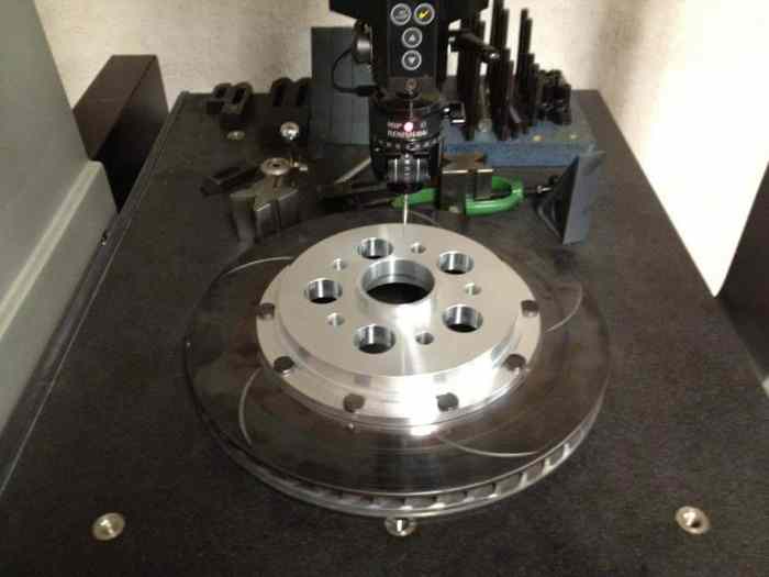 Etrier 6 pistons brembo 1