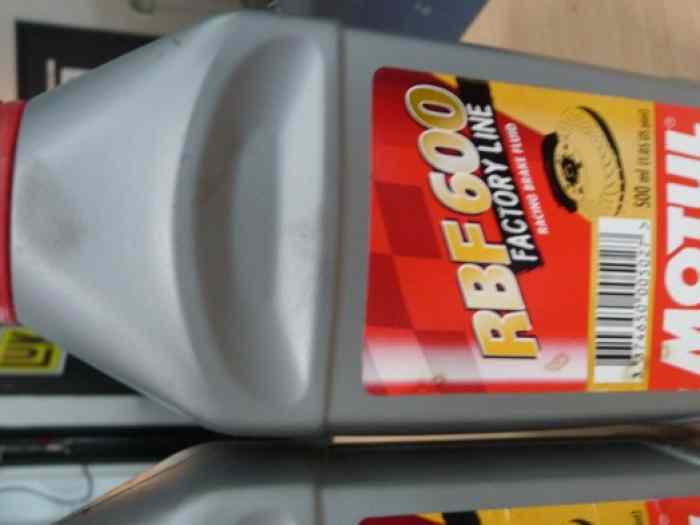 Liquide de frein de compétition Motul RBF600 1