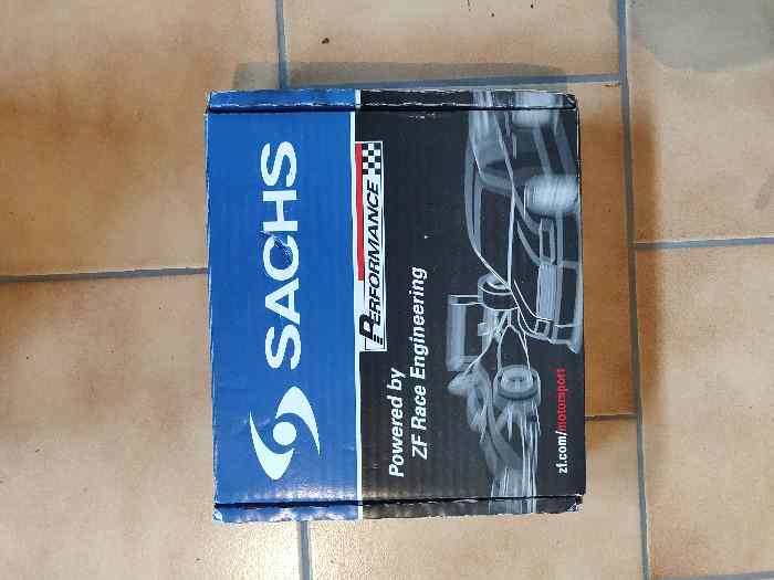 Embrayage métal fritté neuf boite MA / 106 S16 /Saxo VTS 1