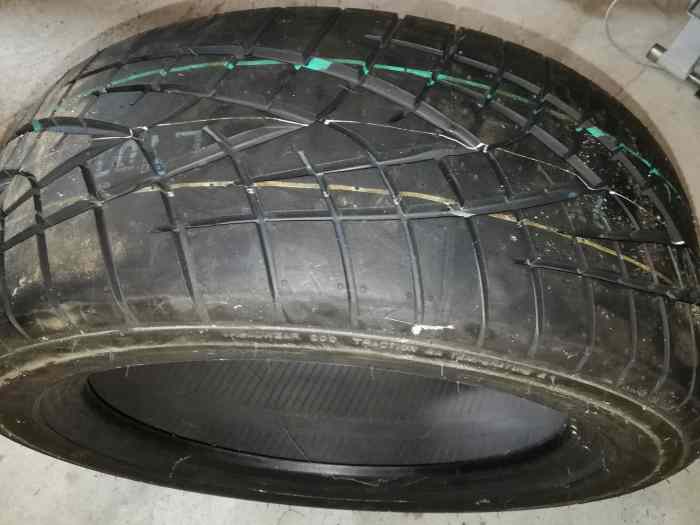 Pneu toyo r1r 195/50/15 1