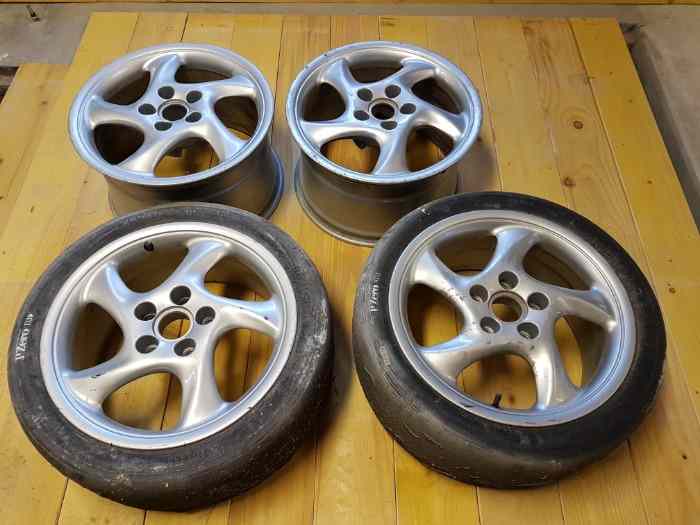 4 JANTES ALU PORSCHE 993 1