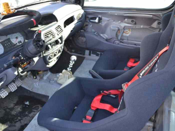 Renault Mégane coupé phase 2 Piste - Route + 2ième mégane identique 100% d