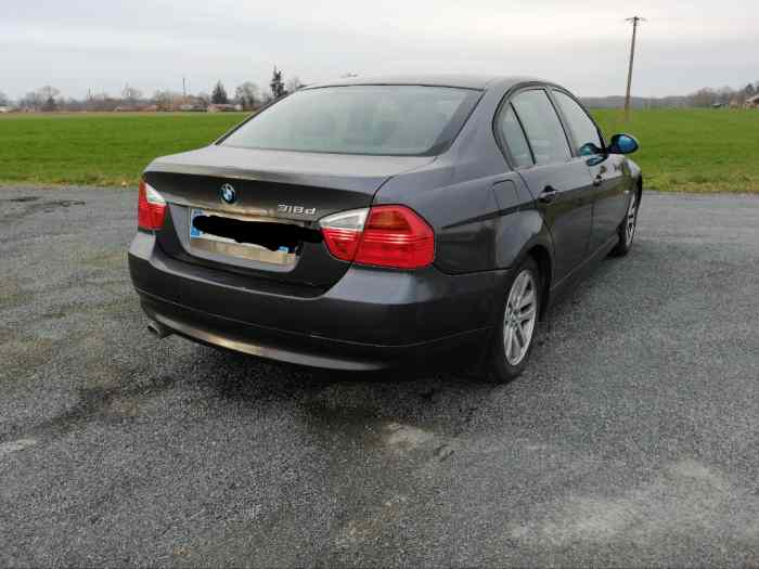 BMW 318d 143cv pack confort 1
