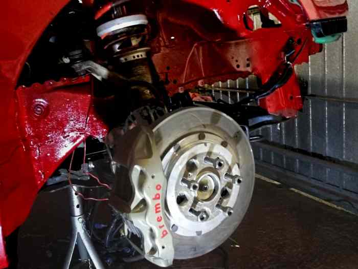 Etrier 6 pistons brembo 0
