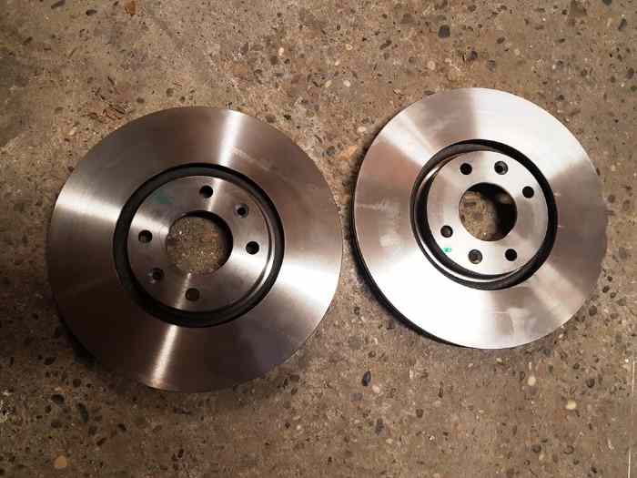 2 Disques de frein C2 R2 neuf 302x26 2