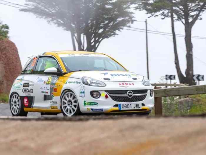 Opel Adam s 1