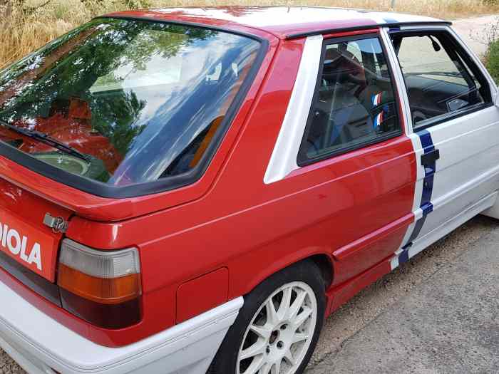 A vendre R11 turbo grA.1988 2