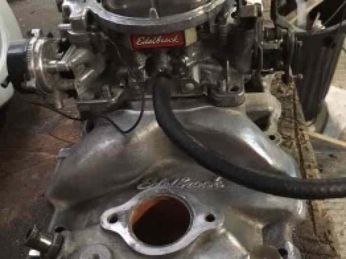 carburateur edelbrock pour corvette 2