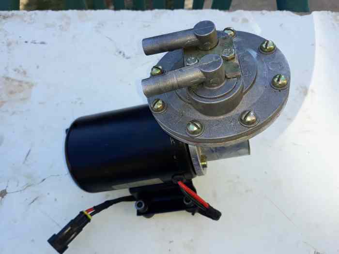 POMPE À VIDE ELECTRIQUE 0
