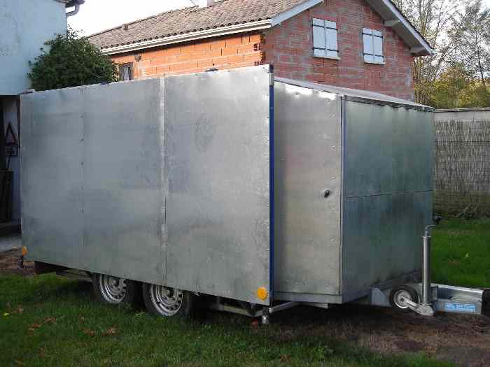 Vend remorque fermée idéal Kart, Quad, Moto, PTC 1400kg 0
