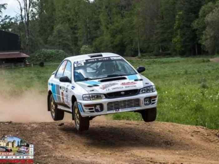 Subaru impreza equipée rallye terre