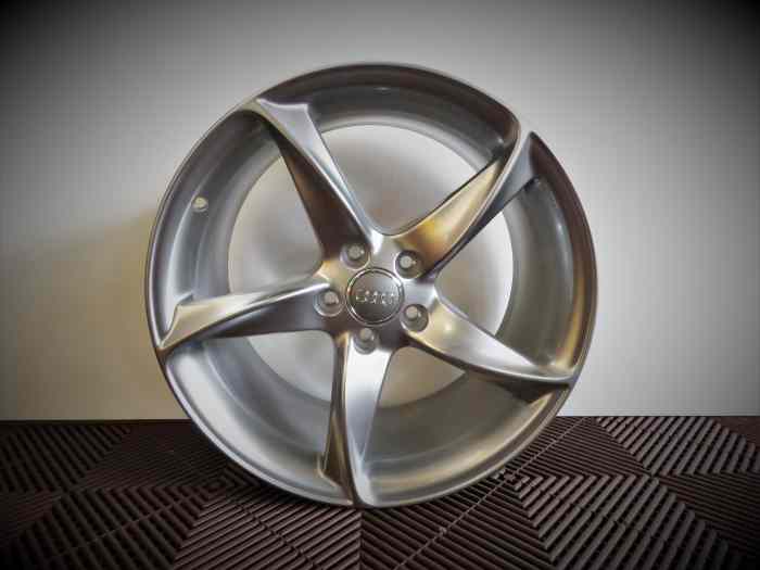 Jantes Audi Q7 9x19 NEUVES 0