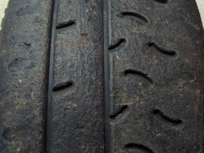 2 pneus Yokohama A051T gomme M 15 pouces 0