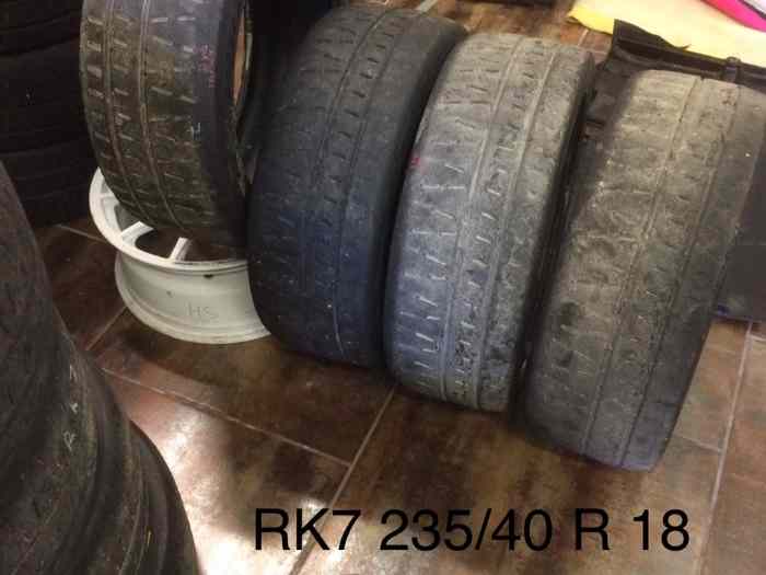 vends lots de pneus Pirelli en 18 2