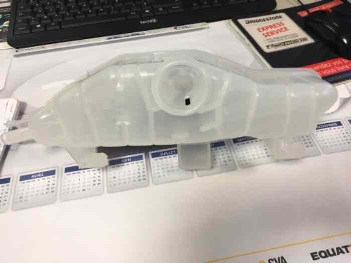 Bocal liquide refroidissement Clio 3