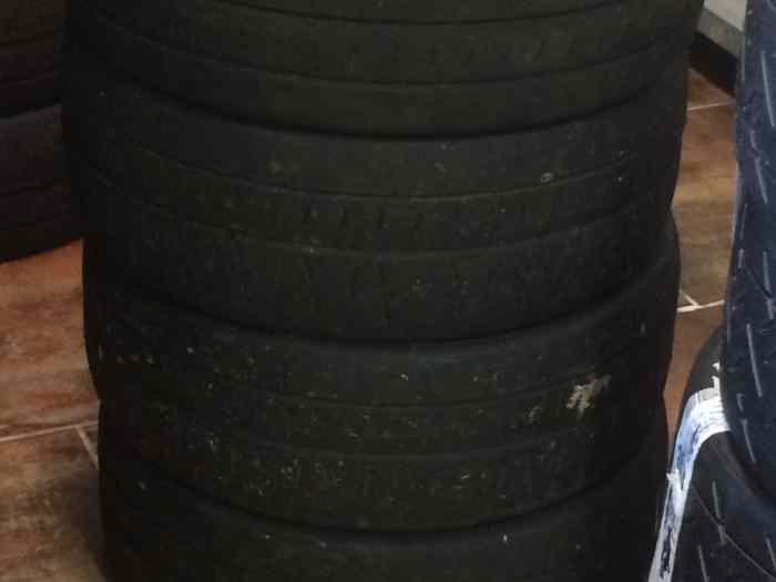 vends lots de pneus Pirelli en 18 1