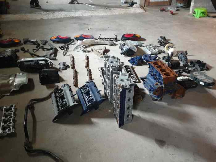 Lot de pieces megane F7R