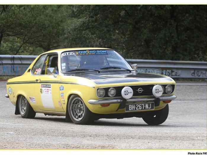 Opel manta 19 sr 0