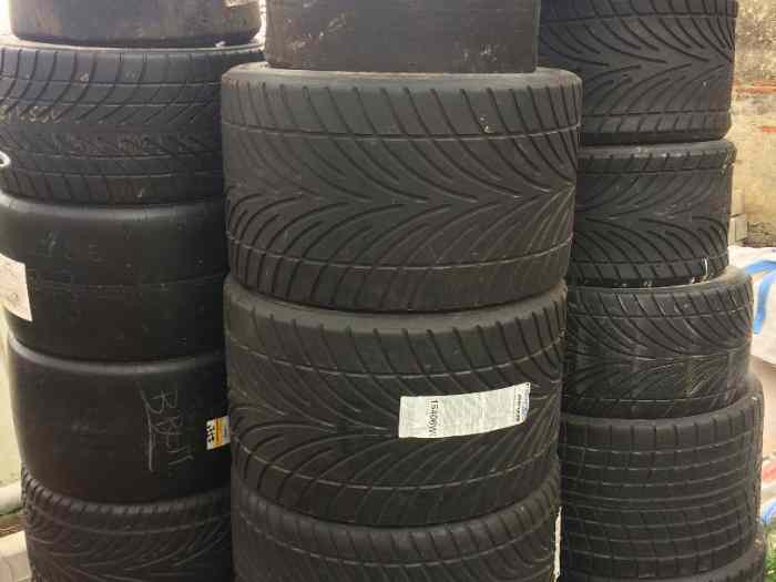 Pneu pluie et slick vhc neuf 2018 peter auto