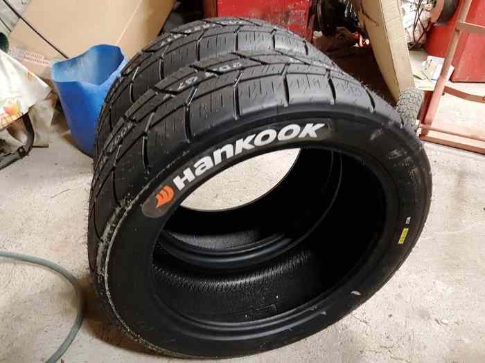 2 Pneus neuf HANKOOK pluie Z210 W51 200/625R17 2