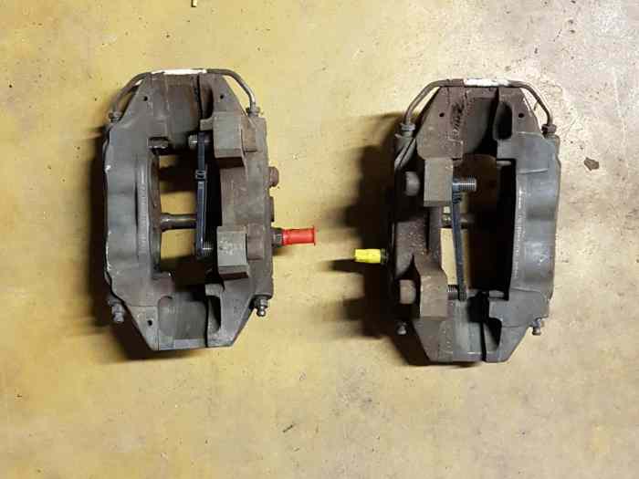 vend étrier freins av 207 rc terre ou 206 volant 0