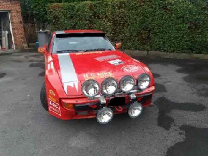 Porsche 944