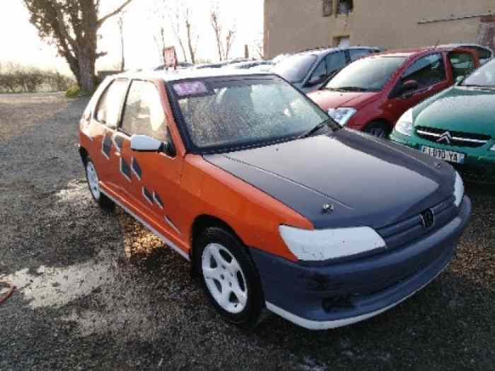 306 autocross categorie t4 avec aile en fibre amortisseur viarouge ech 4000eu complete