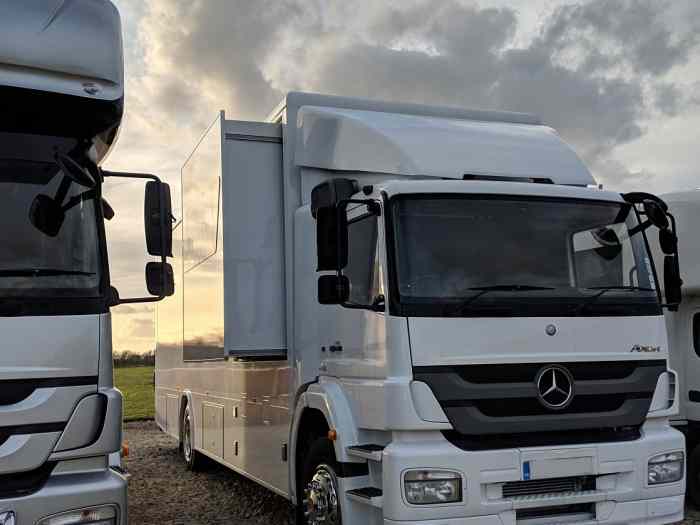 Mercedes Race Car Transporter 0