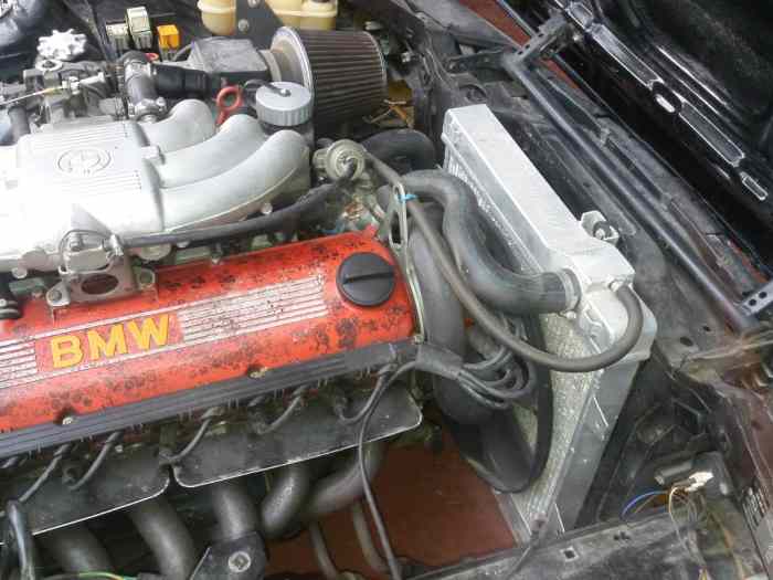 vend bmw E30 325i rallye/drift 220cv – photo 1 sur 4