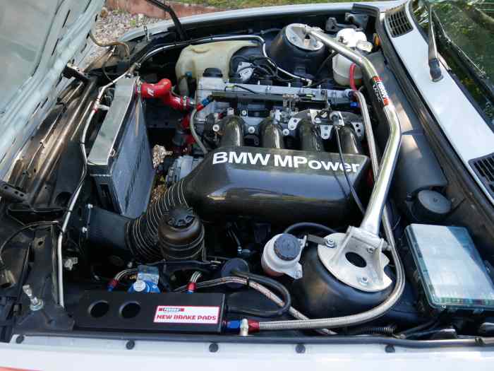 BMW M3 E30 GROUPE A 3