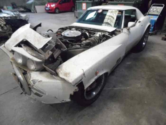 CORVETTE STINGRAY 1969 ACCIDENTEE 5