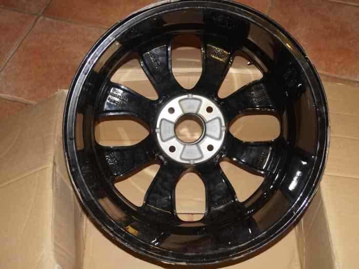 Jantes alu 17 pouces neuves - urgent - 1