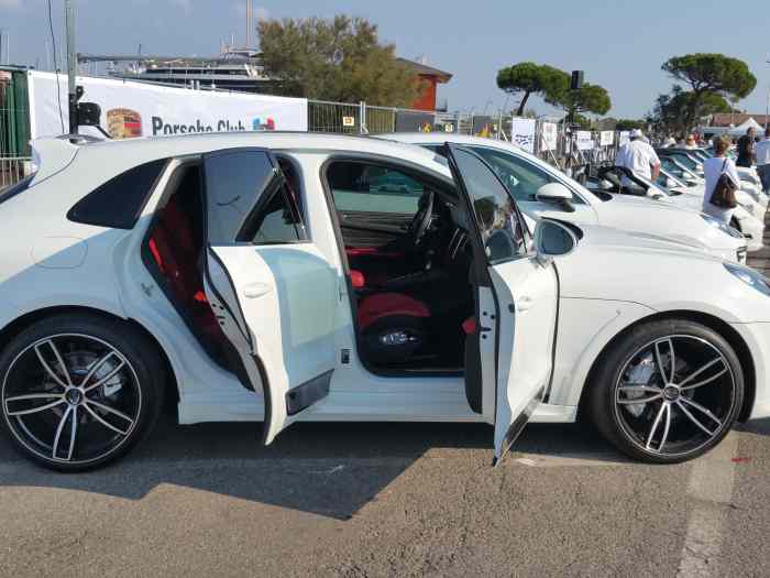 Officiel Porsche MACAN TECHART 2